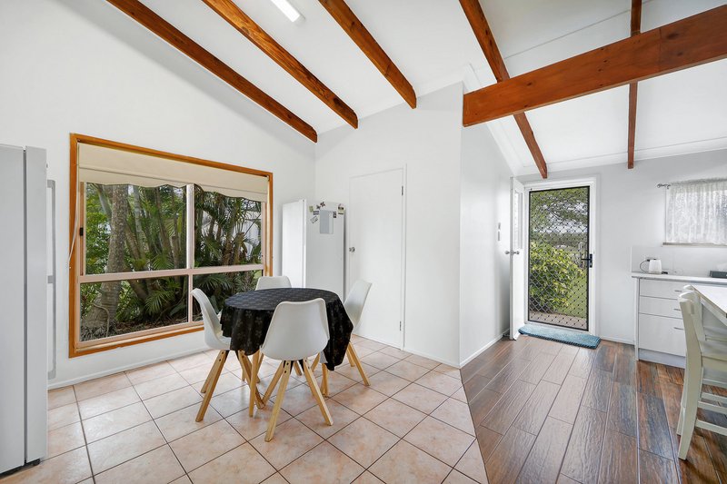 Photo - 243 Woodgate Road, Goodwood QLD 4660 - Image 8