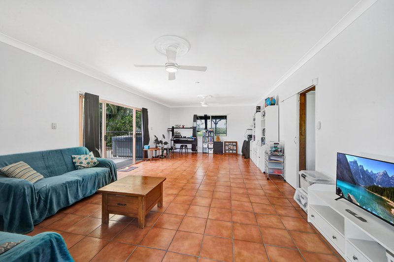 Photo - 243 Woodgate Road, Goodwood QLD 4660 - Image 16