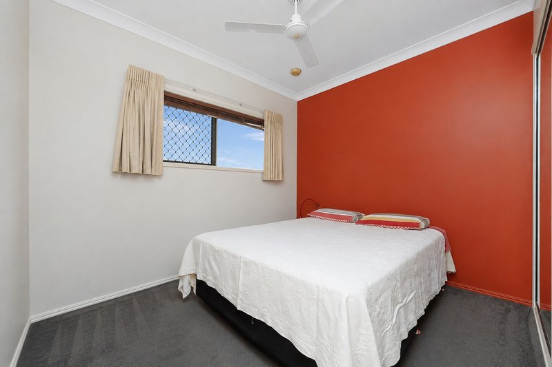 Photo - 24/30-32 Martinez Avenue, West End QLD 4810 - Image 12