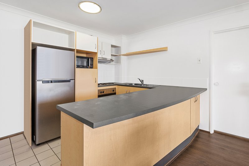 Photo - 24/300 Sir Fred Schonell Drive, St Lucia QLD 4067 - Image 3