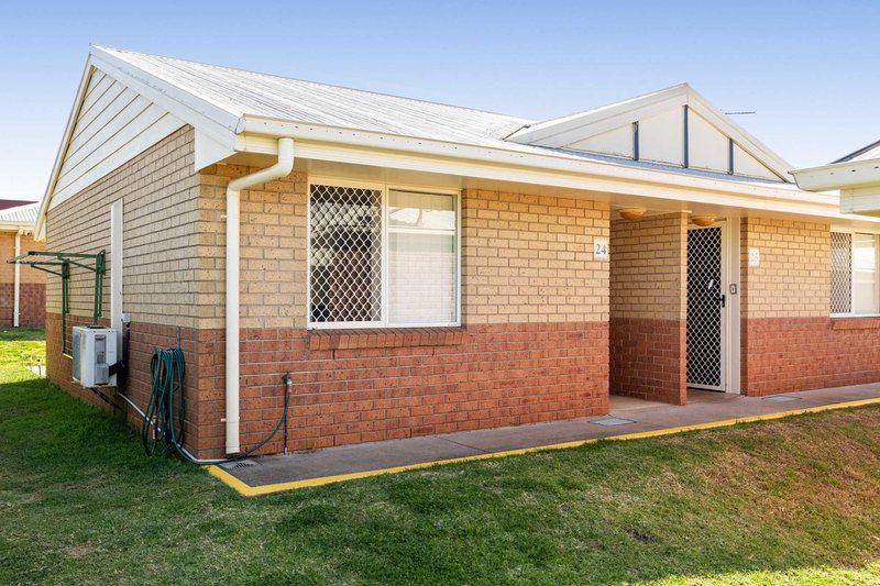 Photo - 24/306-310 James Street, Harristown QLD 4350 - Image 1