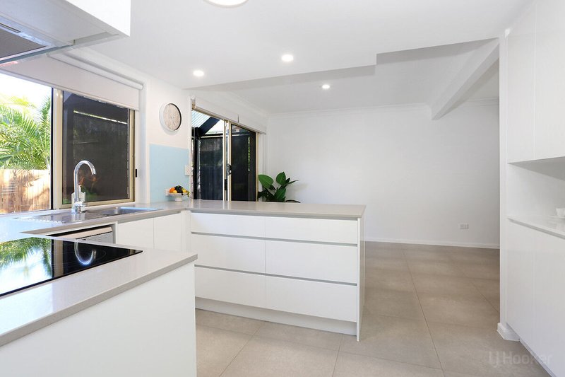 Photo - 243/125 Hansford Road, Coombabah QLD 4216 - Image 10