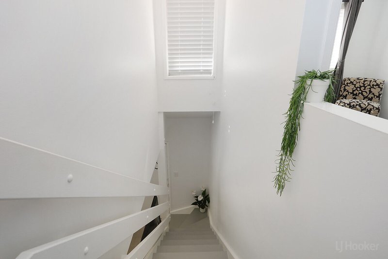 Photo - 243/125 Hansford Road, Coombabah QLD 4216 - Image 18