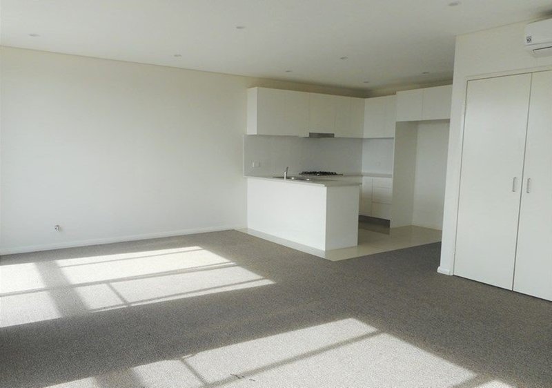 Photo - 24/32 Castlereagh Street, Liverpool NSW 2170 - Image 2