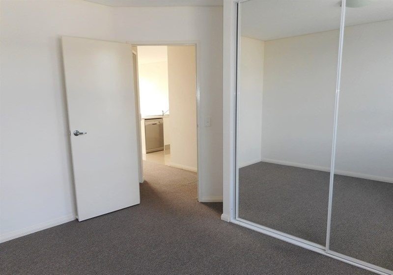 Photo - 24/32 Castlereagh Street, Liverpool NSW 2170 - Image 4