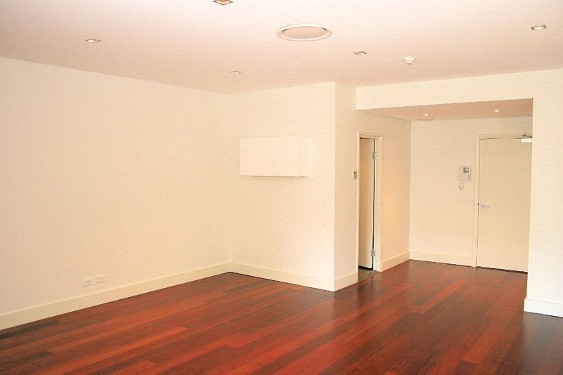 Photo - 243/30 Baywater Drive, Wentworth Point NSW 2127 - Image 5