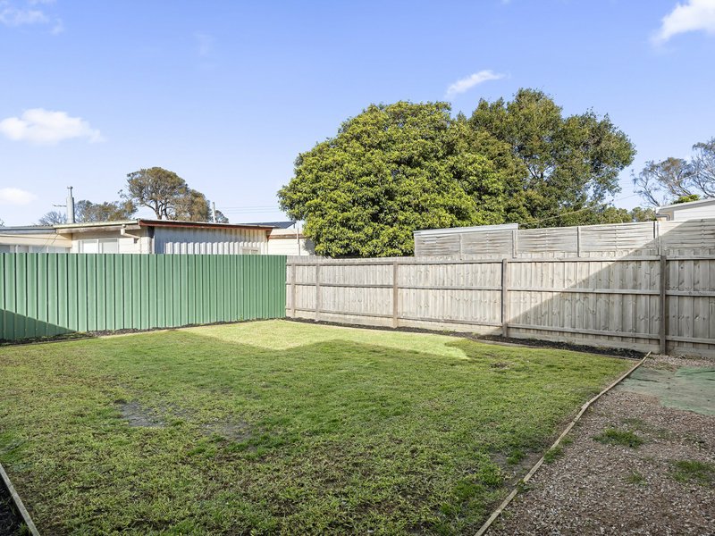 Photo - 2/437 Ibbotson Street, St Leonards VIC 3223 - Image 13