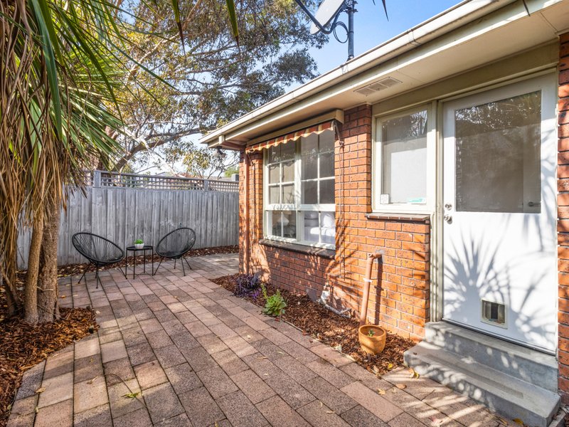 Photo - 24/374 Warrigal Road, Cheltenham VIC 3192 - Image 9