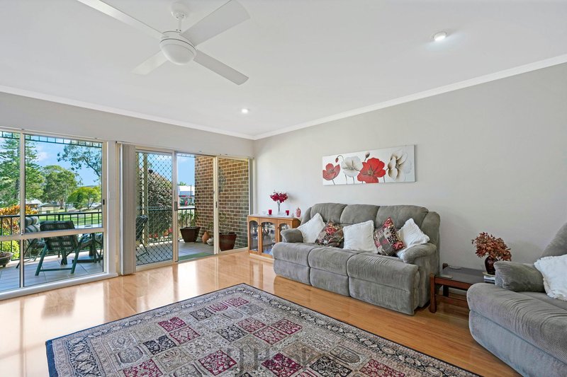 Photo - 2/44 Allambee Place, Valentine NSW 2280 - Image 14