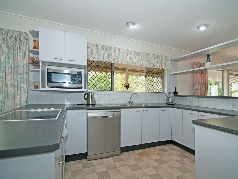 Photo - 244 Barrett Street, Bracken Ridge QLD 4017 - Image 11