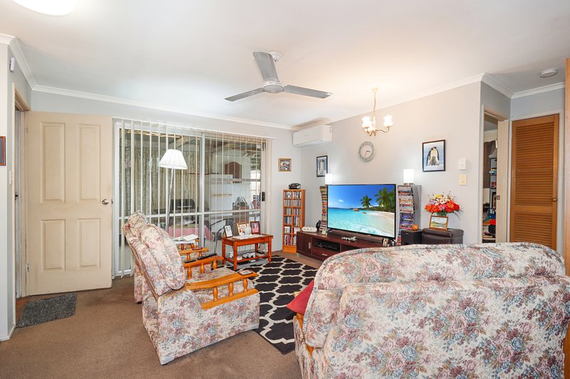 Photo - 244 Boat Harbour Drive, Pialba QLD 4655 - Image 3