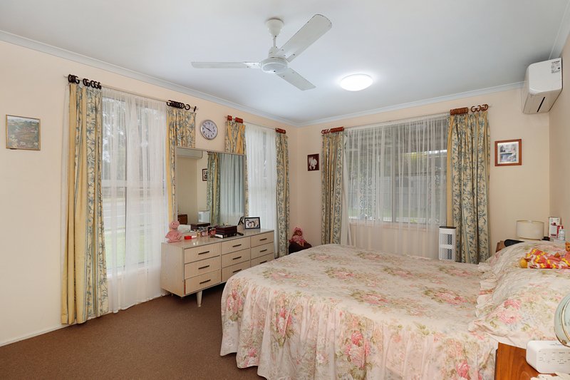 Photo - 244 Boat Harbour Drive, Pialba QLD 4655 - Image 6