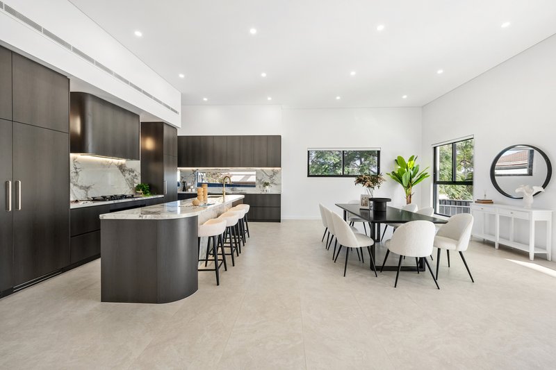 Photo - 244 Brenan Street, Smithfield NSW 2164 - Image 9