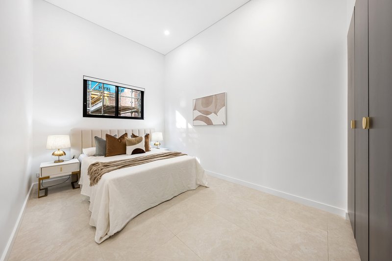 Photo - 244 Brenan Street, Smithfield NSW 2164 - Image 16