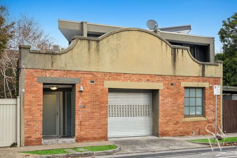 Photo - 2/44 Glen Huntly Road, Elwood VIC 3184 - Image 1