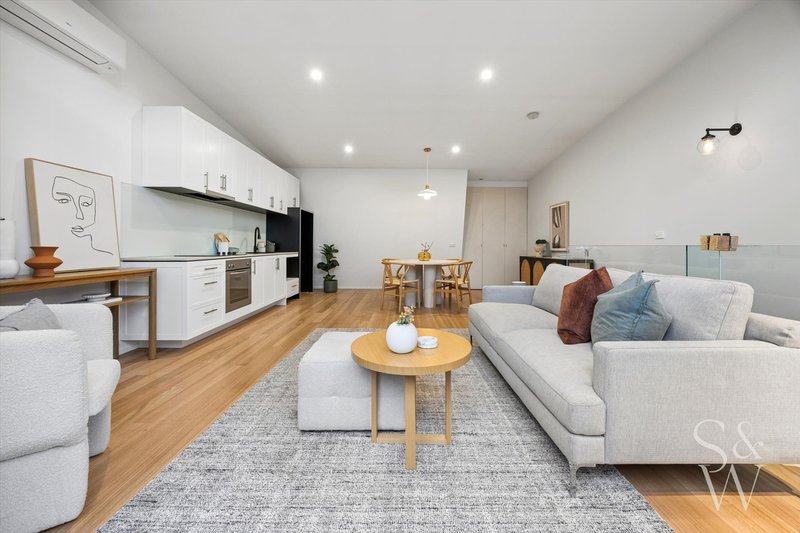 Photo - 2/44 Glen Huntly Road, Elwood VIC 3184 - Image 4