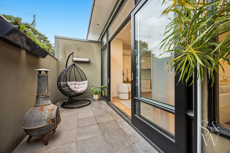 Photo - 2/44 Glen Huntly Road, Elwood VIC 3184 - Image 8