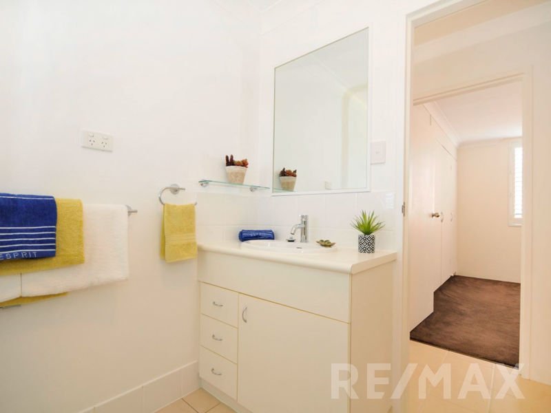 Photo - 2/44 Griffith Street, Everton Park QLD 4053 - Image 14