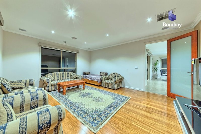 Photo - 244 Newbury Boulevard, Craigieburn VIC 3064 - Image 17