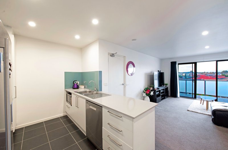 Photo - 24/4 Sapling Street, Harrison ACT 2914 - Image 3