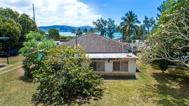 Photo - 244 Shute Harbour Road, Cannonvale QLD 4802 - Image 4