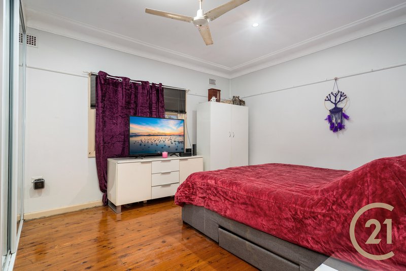 Photo - 244 Wonga Road, Lurnea NSW 2170 - Image 9