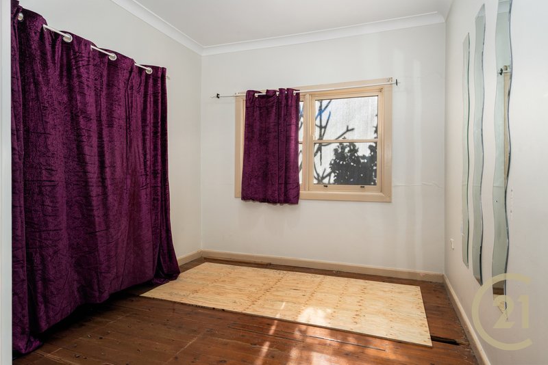 Photo - 244 Wonga Road, Lurnea NSW 2170 - Image 12