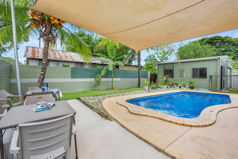 Photo - 2/440 Mccoombe Street, Mooroobool QLD 4870 - Image 25