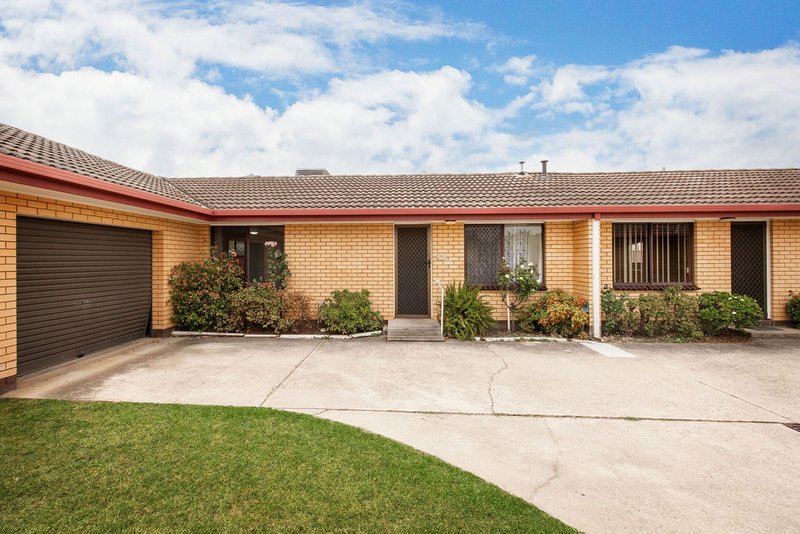 Photo - 2/440 Union Road, Lavington NSW 2641 - Image 2