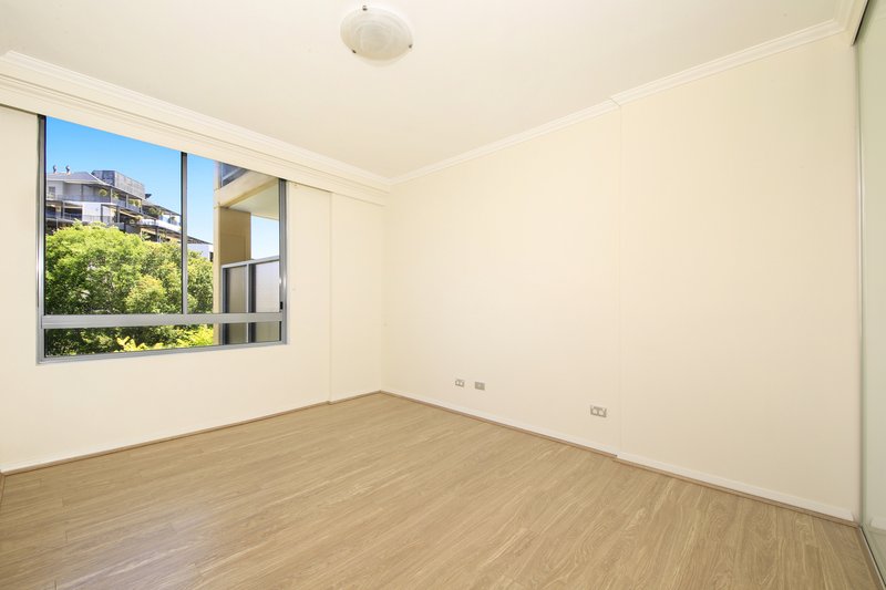 Photo - 244/16-18 Lusty Street, Wolli Creek NSW 2205 - Image 4