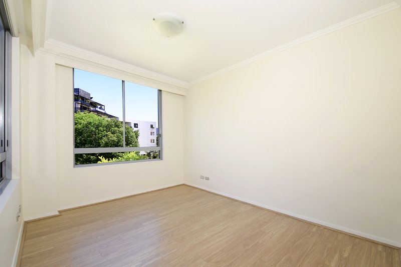 Photo - 244/16-18 Lusty Street, Wolli Creek NSW 2205 - Image 6