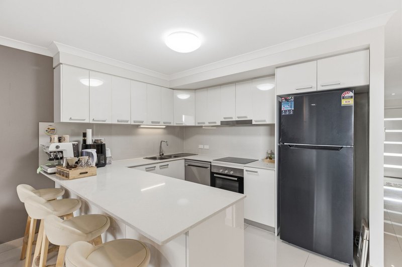 Photo - 24/43 Doulton Street, Calamvale QLD 4116 - Image 3