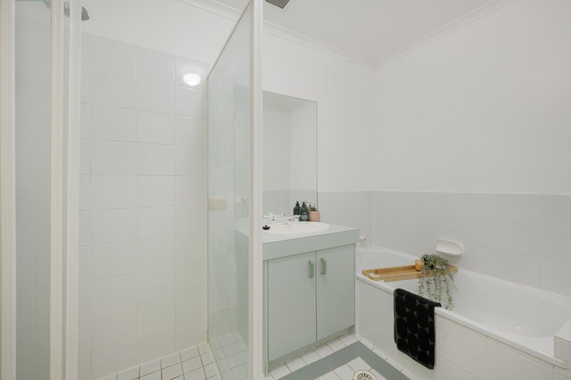 Photo - 24/44 Medworth Crescent, Lyneham ACT 2602 - Image 5