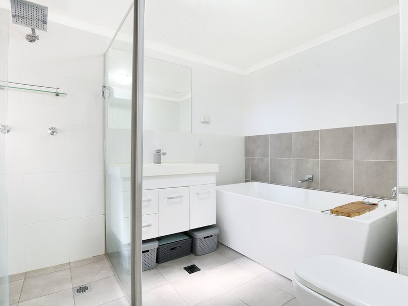 Photo - 24/46-48 Keira Street, Wollongong NSW 2500 - Image 7