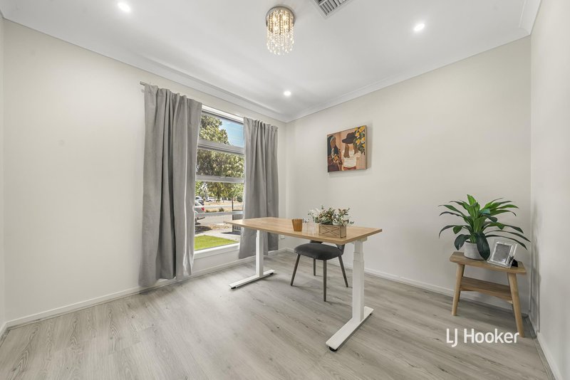Photo - 244B Sayers Road, Truganina VIC 3029 - Image 5