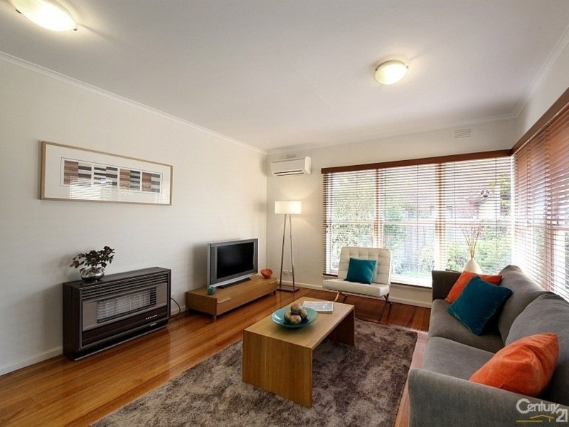 Photo - 2/45 Brewer Road, Bentleigh VIC 3204 - Image 2