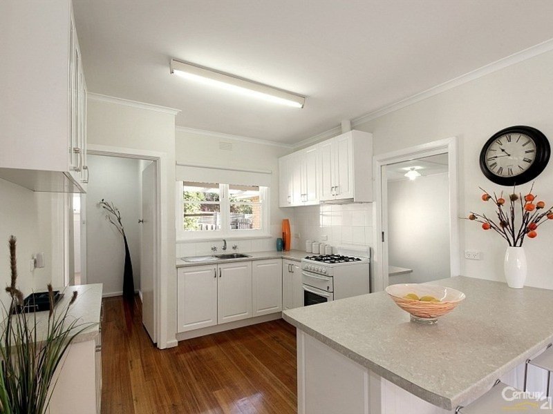 Photo - 2/45 Brewer Road, Bentleigh VIC 3204 - Image 3