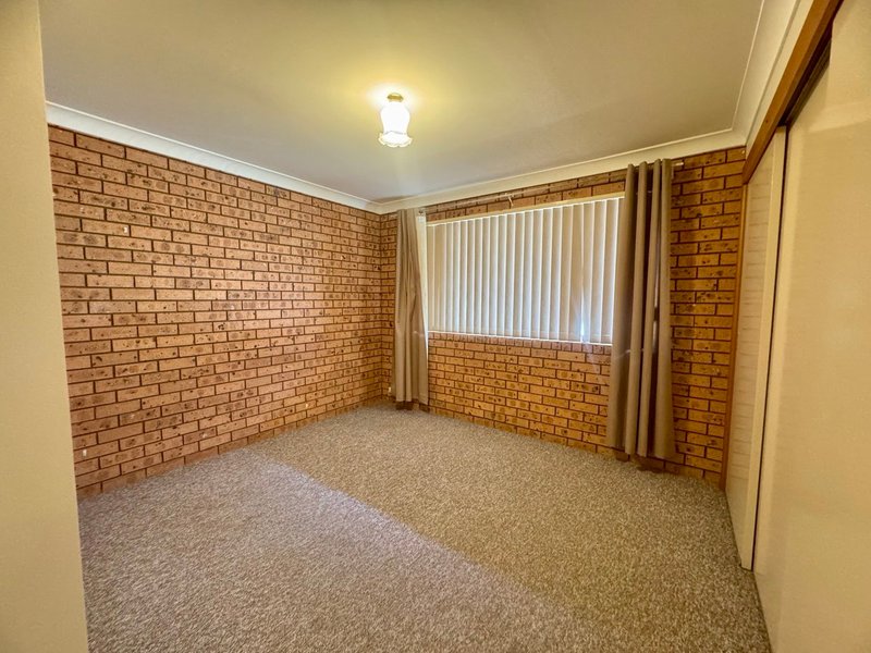 Photo - 2/45 Cecile Street, Parkes NSW 2870 - Image 5