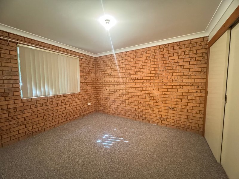 Photo - 2/45 Cecile Street, Parkes NSW 2870 - Image 6