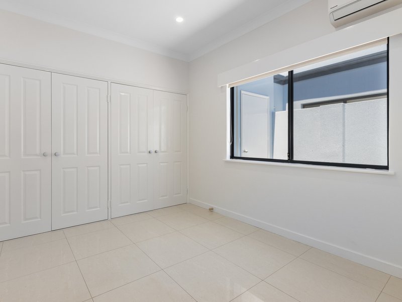 Photo - 2/45 Dumond Street, Bentley WA 6102 - Image 16