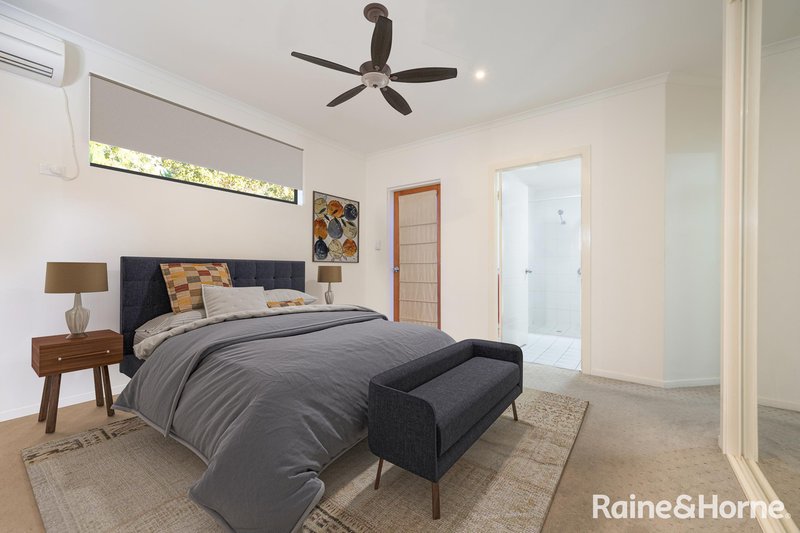 Photo - 24/5 Flinders Parade, Gladstone Central QLD 4680 - Image 9