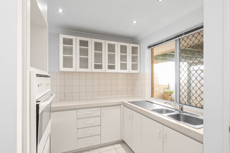 Photo - 2/45 Foss Street, Bicton WA 6157 - Image 8