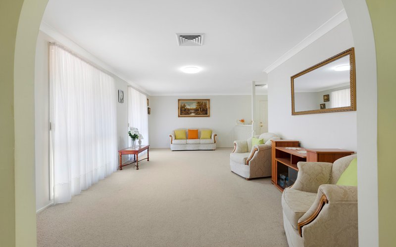 Photo - 245 Harrow Road, Glenfield NSW 2167 - Image 2