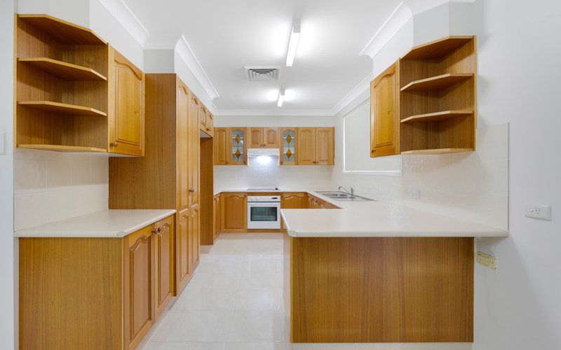 Photo - 245 Harrow Road, Glenfield NSW 2167 - Image 4