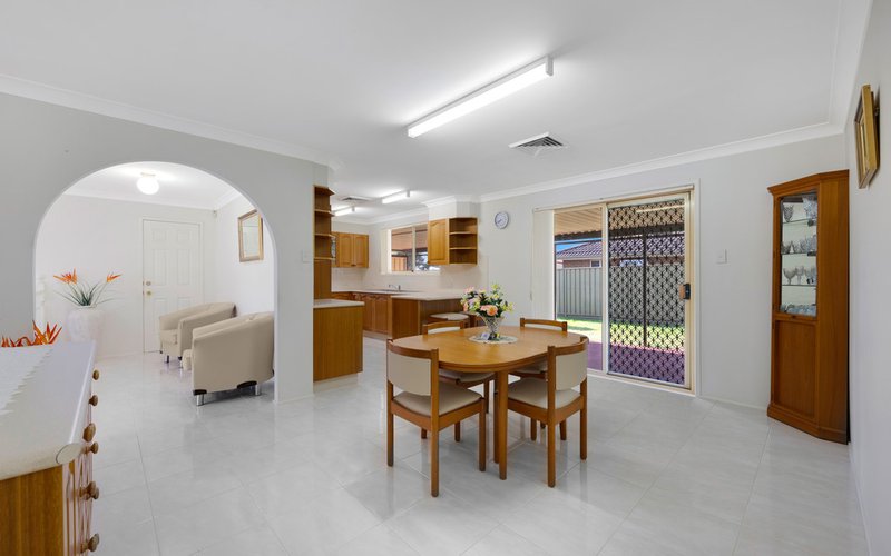 Photo - 245 Harrow Road, Glenfield NSW 2167 - Image 5