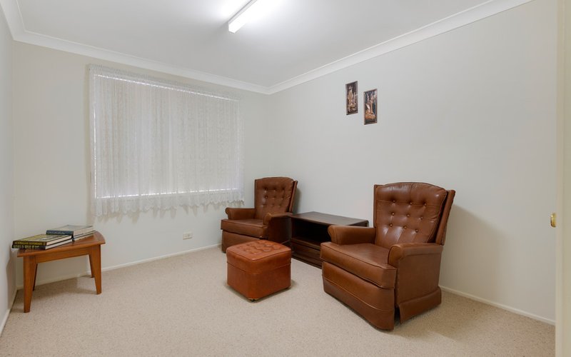 Photo - 245 Harrow Road, Glenfield NSW 2167 - Image 6