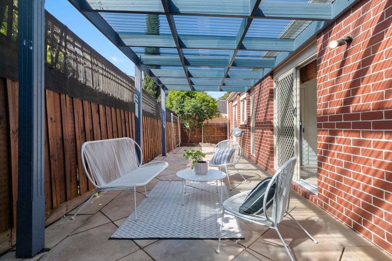 Photo - 2/45 Jean Street, Cheltenham VIC 3192 - Image 3