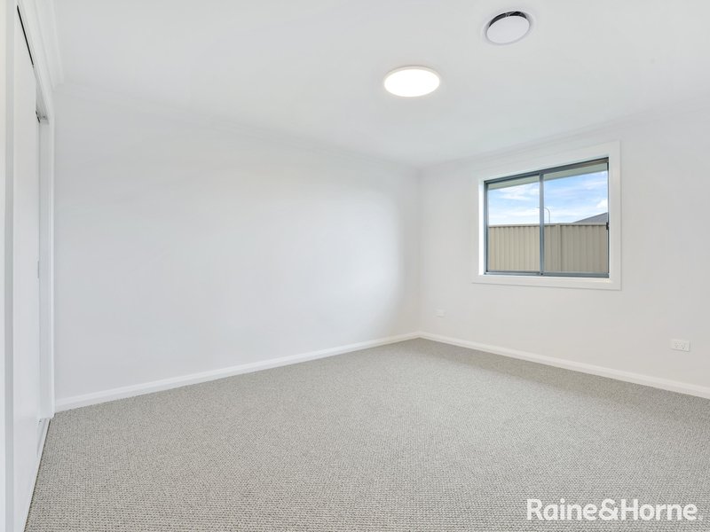 Photo - 245 Lawrence Drive, Kelso NSW 2795 - Image 18