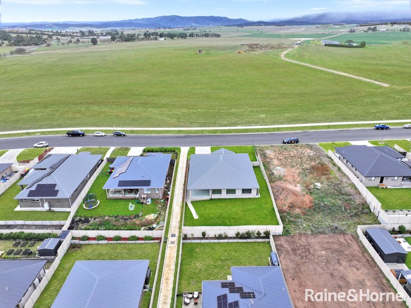 Photo - 245 Lawrence Drive, Kelso NSW 2795 - Image 30
