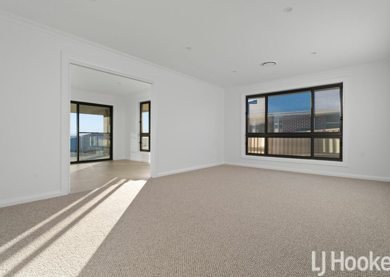 Photo - 245 Lawrence Drive, Kelso NSW 2795 - Image 10